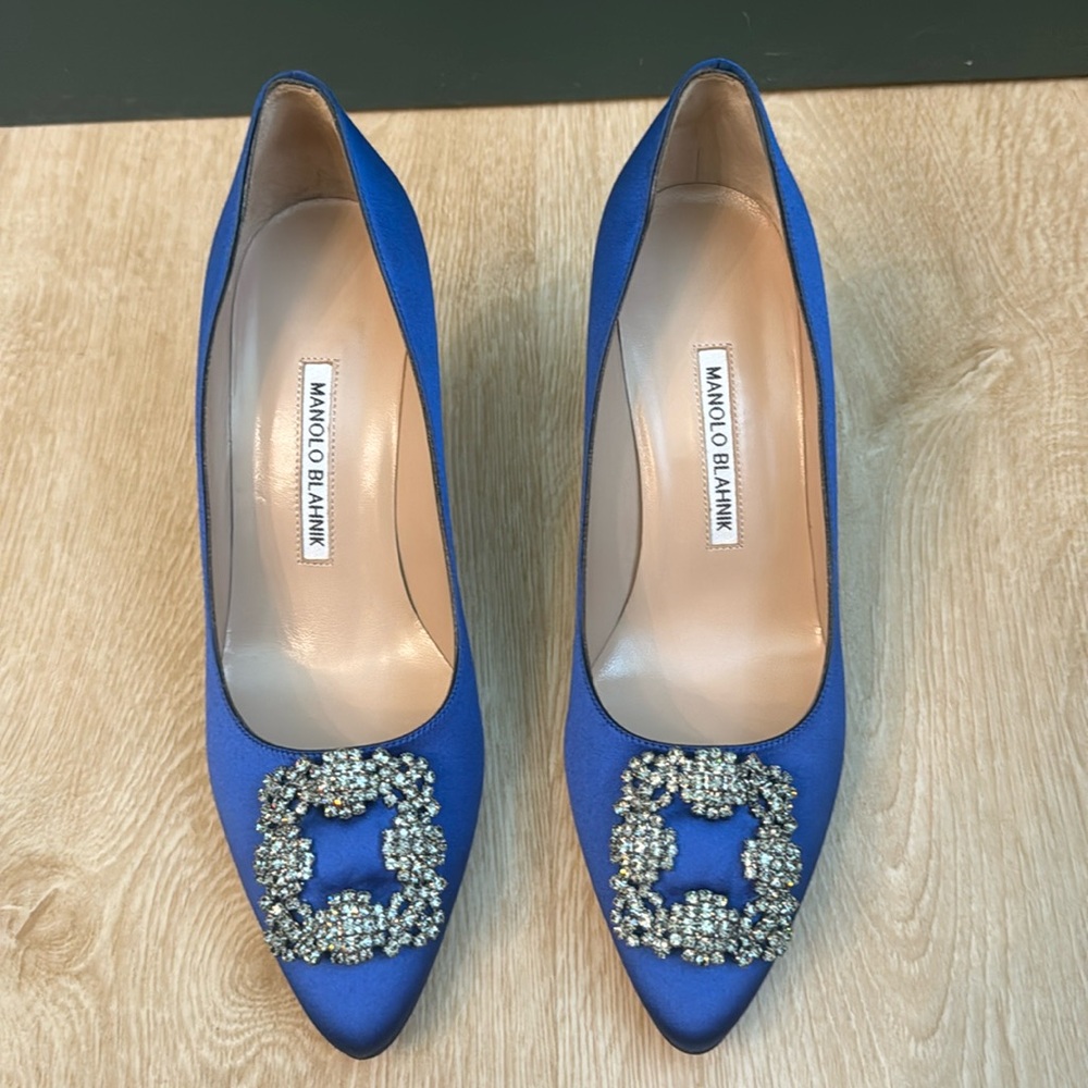 Manolo blahnik pumps